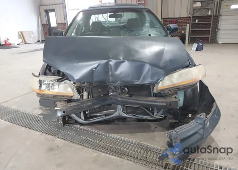 1999 Honda Accord Ex z USA, uszkodzony, nr VIN 1HGCG5653XA151140